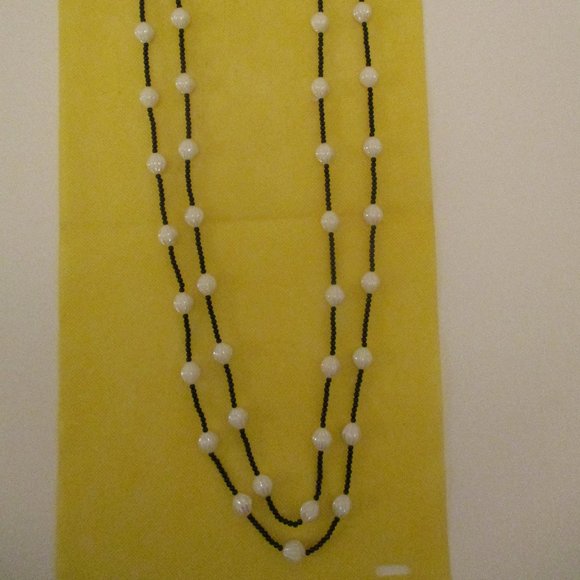 67" IRIDESCENT White LUCITE Black Glass Seed Bead Flapper Necklace Opera Length - Picture 5 of 9